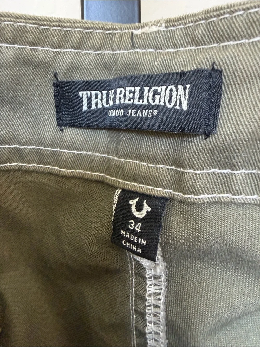 True Religion Baggy Cargo Pants 34 Kalamata Olive Green White Stitch NW Y2K